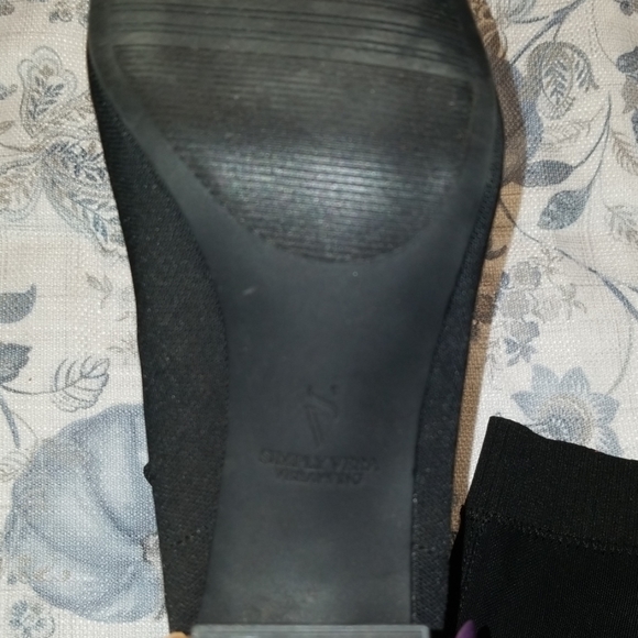 Bootie - Picture 3 of 3